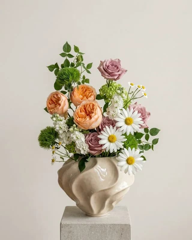 A bouquet designed and rendered in Bouquet Builder