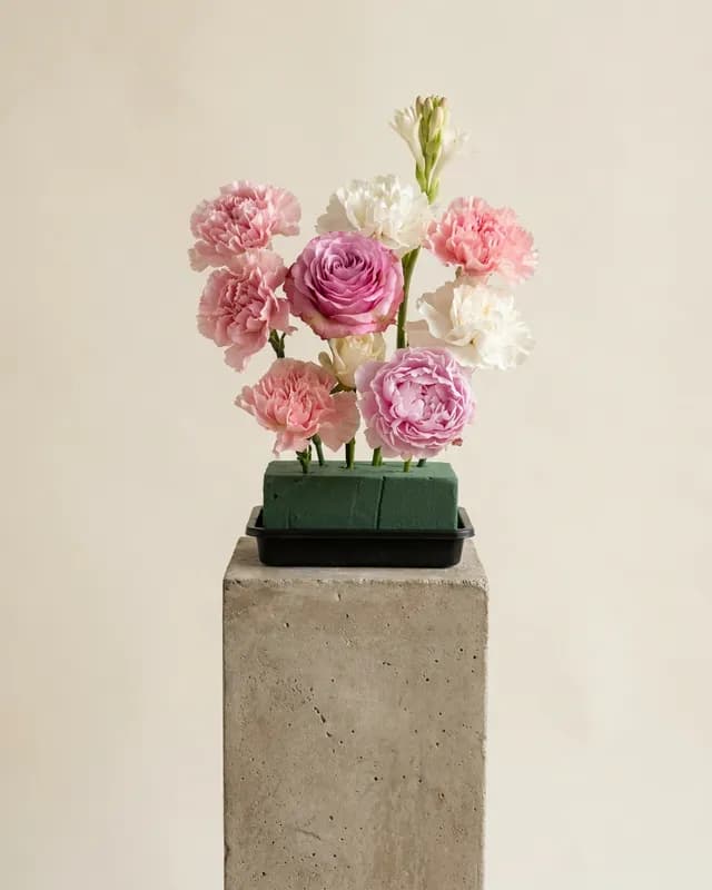 A bouquet designed and rendered in Bouquet Builder