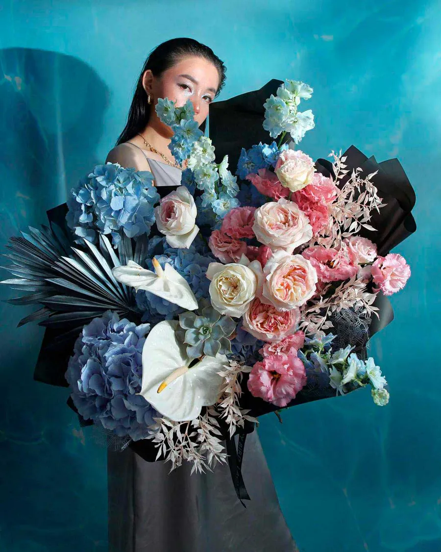 Lacy Bird® arrangement